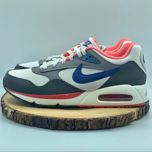 Nike Shoes - Nike Women’s Air Max Correlate Size 12